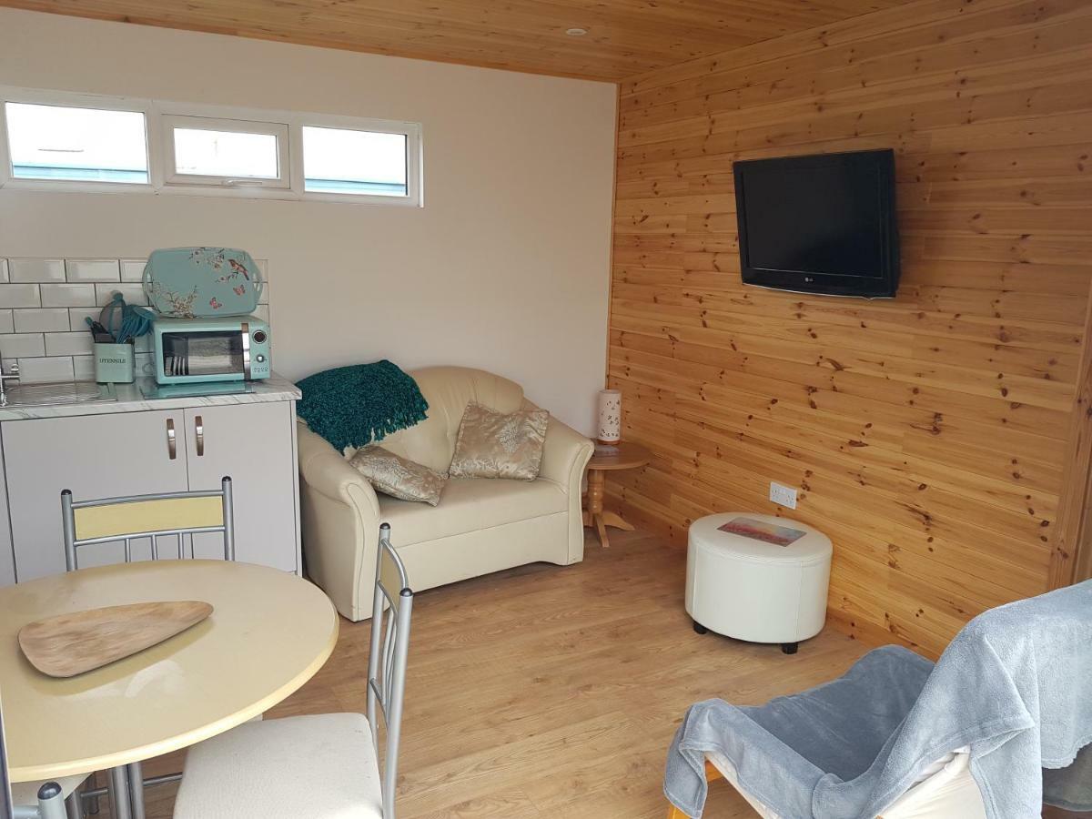 Acorn Camping And Caravan Park Llantwit Major Exterior foto
